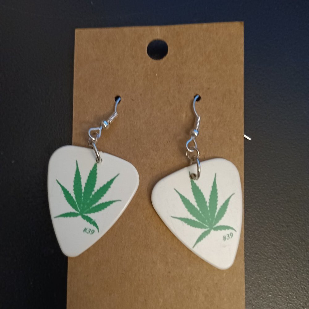 WEED GUITAR PICK EARRINGS